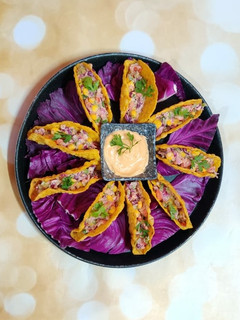 A picture of Taco Sunflower.