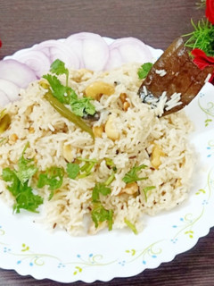 काजू पुलाव (kaju pulao recipe in Hindi) रेसिपी मुख्य फोटो