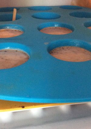 A picture of Oreo Ice-pops.