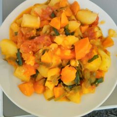 A picture of Irish potato porridge with carrot.