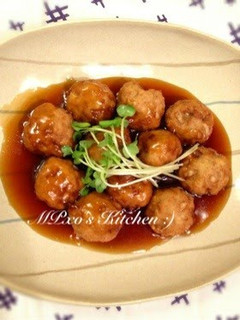A picture of Tofu Meatballs in Sweet Vinegar Ankake Sauce.