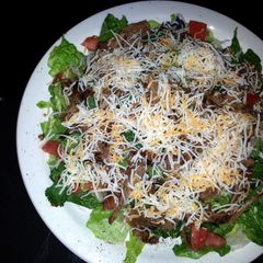 A picture of Mexican roast beef salad.