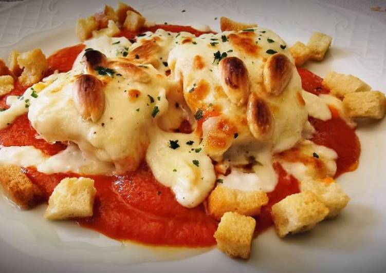 Bacalao a la Vizcaína con gratèn de bechamel y Almendras