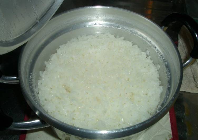 How to Make Delicious White Rice&ndash;In a Pot