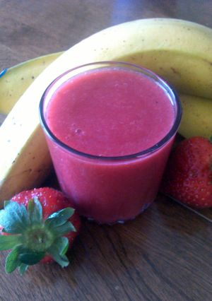 A picture of 2smile fruit smoothie.