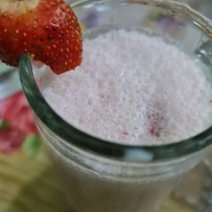 A picture of Creamy Fruity oats milkshake.