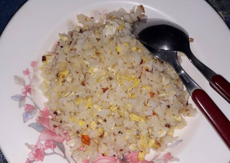 Nasi goreng putih simpel