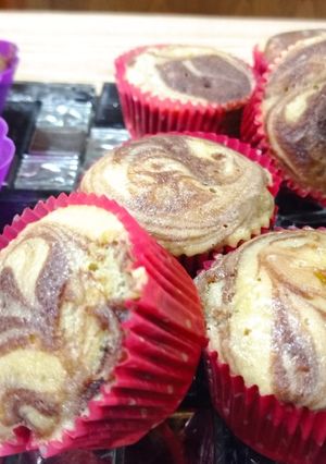 A picture of Marble muffins.