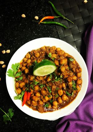 A picture of Pindi Chole.