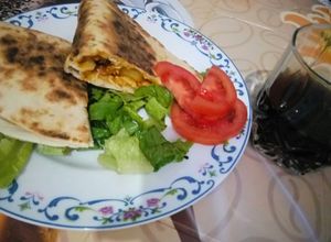 صورة لوصفة مقلوب بالدجاج والفرماج (الجبنة) (منزلي)
