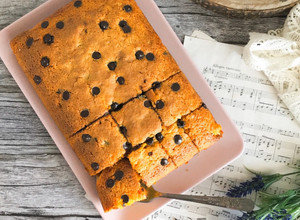 Foto de Bolo de Cenoura com pepitas de chocolate