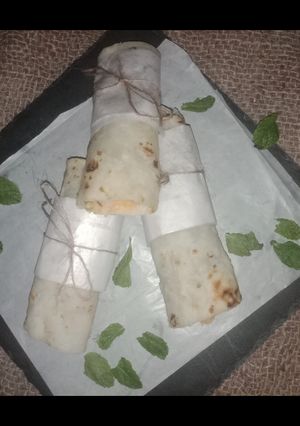 A picture of Akki dum aloo roll.