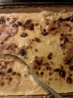 A picture of cheesy creamy potatoes.