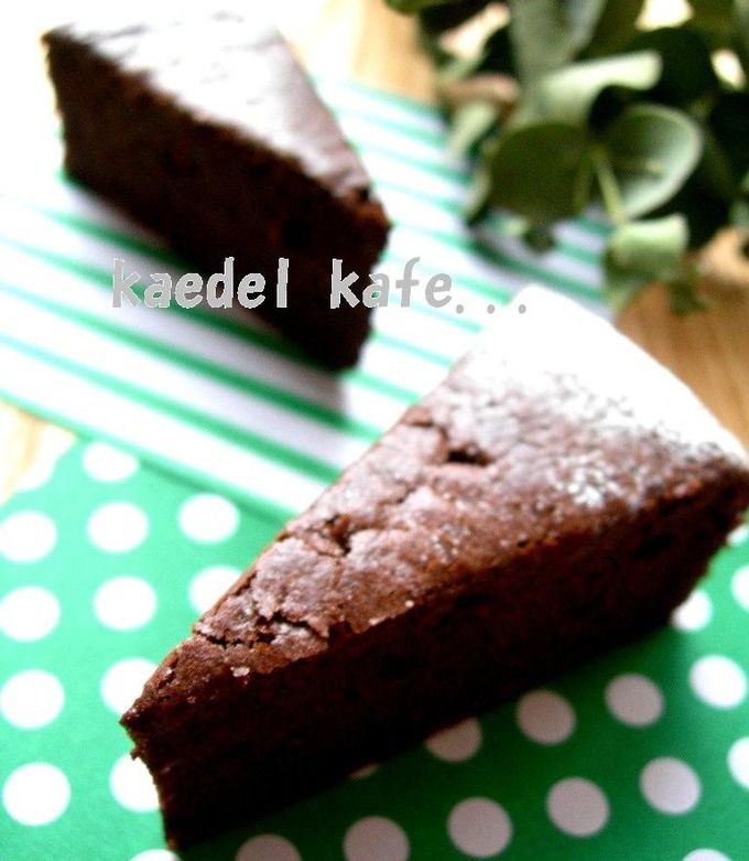 A picture of ●Jet Black● Bitter Chocolate Gateau♪♪.