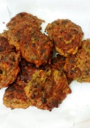 A picture of Fried Fritters ( PAKORA).