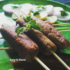 A picture of Seekh kabab.
