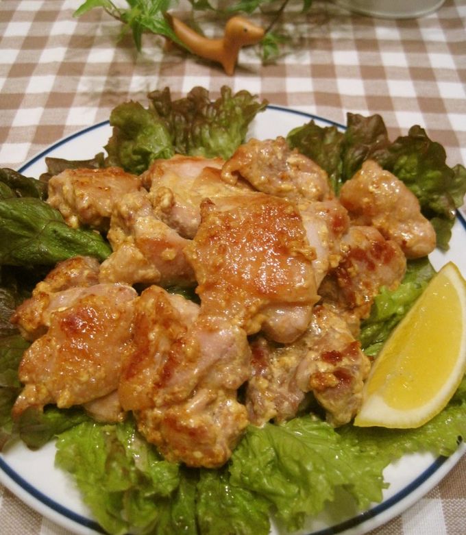 A picture of Juicy Pan-Fried Chicken with Mayonnaise.