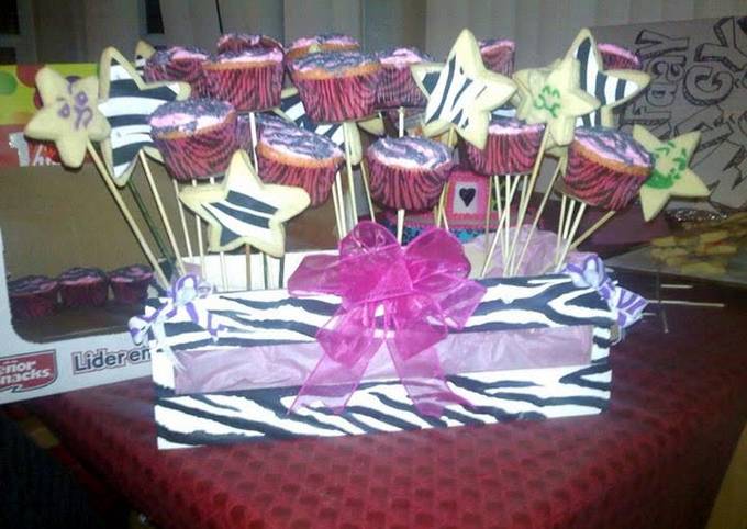 Edible party center pieces