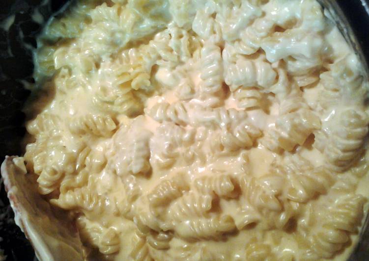 Easiest Way to Prepare Super Quick Homemade macaroni and creamy cheese (an improvisation)