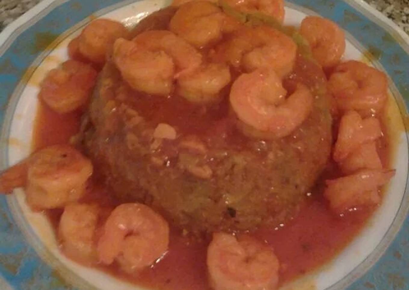 Mofongo and shrimp with red garlic sauce