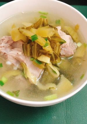 Hình của món Canh cải chua sườn non !.