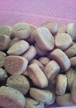 A picture of Grandma's Peppernuts.