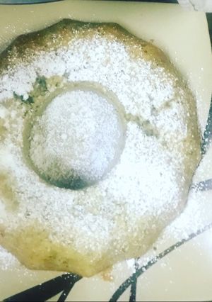 Una foto de Queque de limón naranja y nuez
