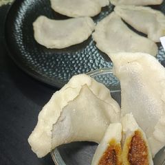 A picture of Puli Pithe.
