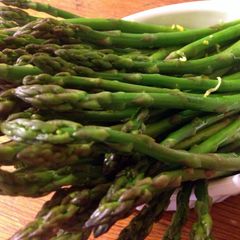 A picture of Preparing/ Steaming Asparagus.