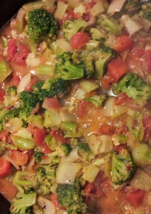 A picture of Pasta with veggies.