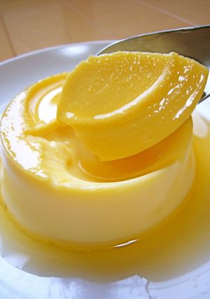 A picture of Gelatin Custard Pudding That Children Love.