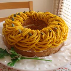A picture of Kabocha Squash Mont Blanc on Cinnamon Bundt Cake.