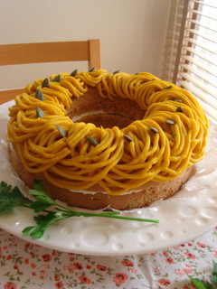 A picture of Kabocha Squash Mont Blanc on Cinnamon Bundt Cake.