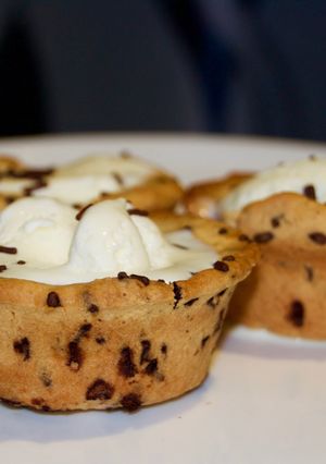 A picture of Ice Cream Stuffed Cookie Cups.