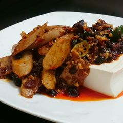 A picture of Tofu Top Sausage In Spicy Black Bean.