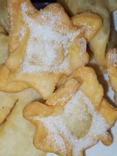 Una foto de Masa para pastelitos o torta fritas 😋.
