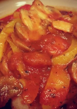 A picture of Sausage, Tomato and pepper stew.