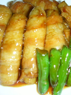 A picture of Burdock Root Pork Rolls.