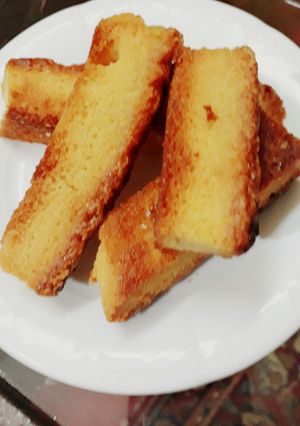 A picture of Cake rusk.