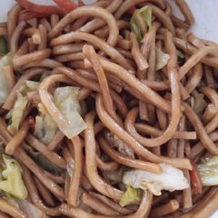A picture of Fresh Yellow Noodle.