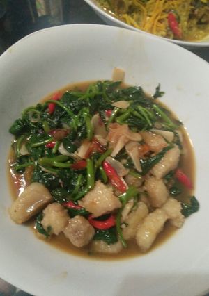 Foto resep Tumis kangkung sandung lamur