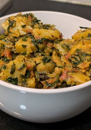 A picture of Methi aloo curry.