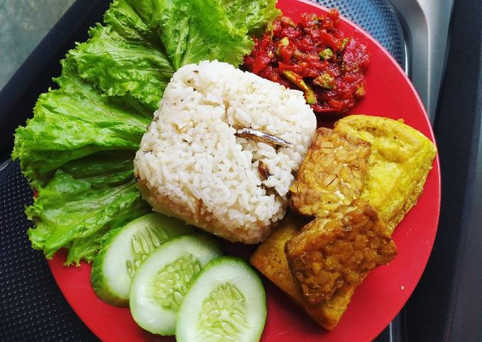 Resep Nasi liwet magicom oleh Danendra's Mama - Cookpad