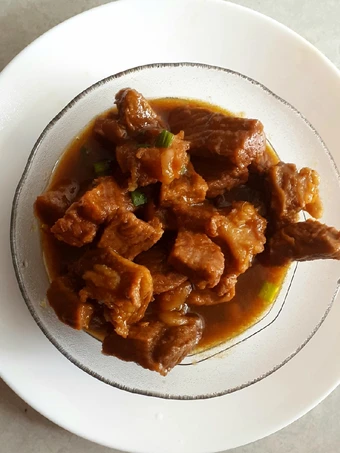 Langkah Gampang Menyiapkan Resep Bistik Sapi tanpa bumbu rempah Anti Ribet, Lezat Sekali