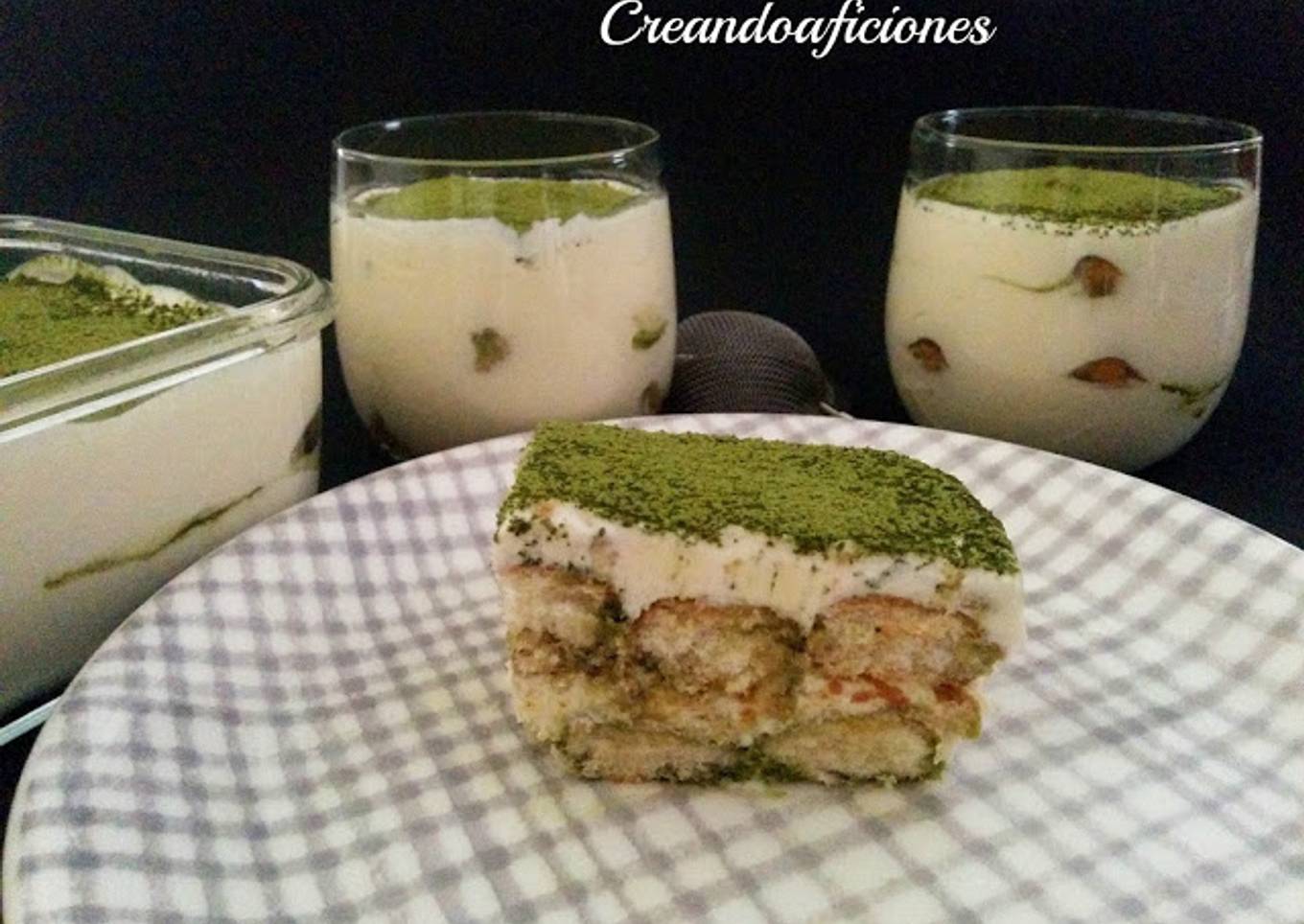 Tiramisú de té matcha