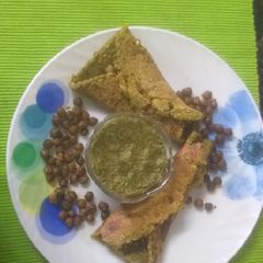 A picture of Chana moong cone.
