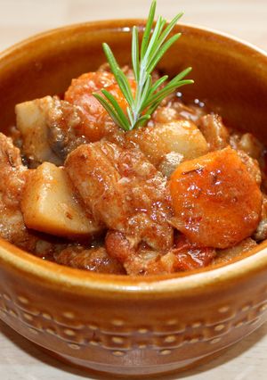 Zöldséges sertésragu recept fotója