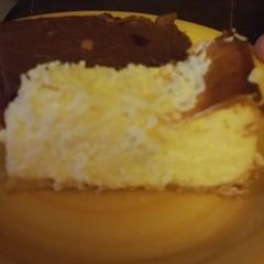A picture of White Chocolate Cheesecake.