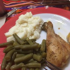 A picture of G's Baked Chicken.
