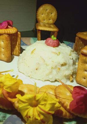A picture of Rice phirni cake.